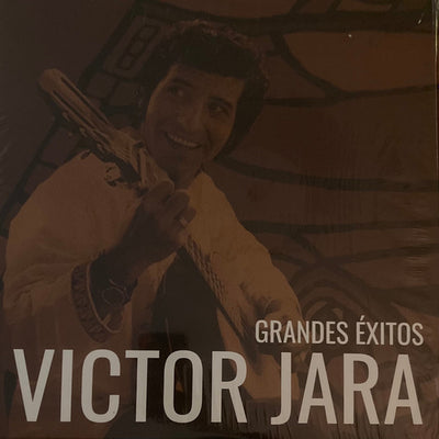 Grandes Exitos — Victor Jara