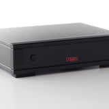 Pre phono Rega Fono MC Mk4 de frente, sobre fondo blanco