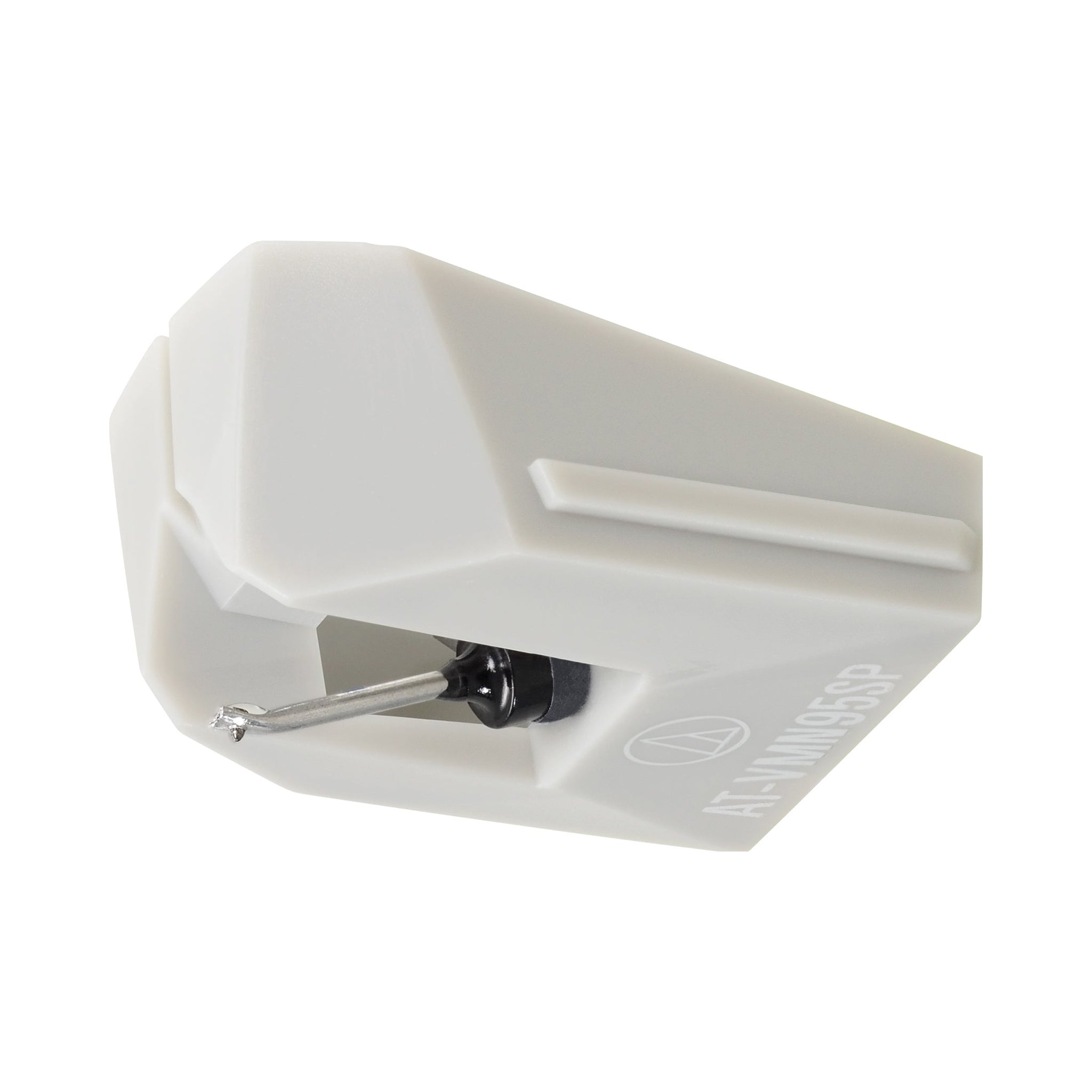 Aguja Audio-Technica AT-VMN95SP para discos de 78 rpm, vista de tres cuartos sobre fondo blanco